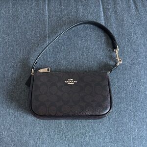 Coach Signature Black Wristlet